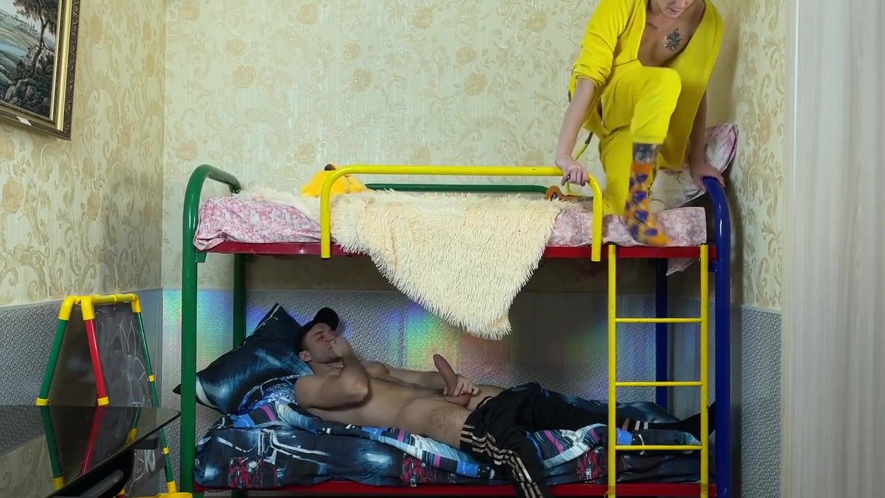 Gay Physicalexamination Starshii Vebal Molodogo V Detskoi Svoim Bolshim Chlenom Banheiro