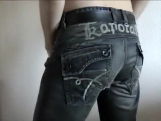 White Chick In My Jeans Blowjobs