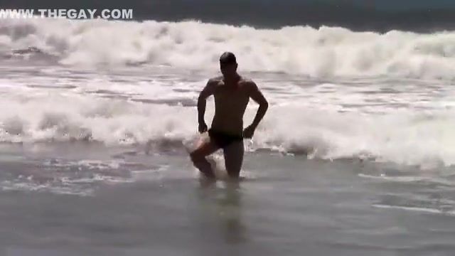 TubeTrooper Hot Beach Teen Boy Wanking Huge Tits