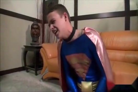 ShopInPrivate superboy vs man Kissing