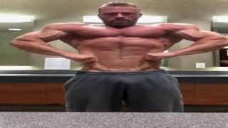 Tight Pussy Fucked Muscle XTwisted