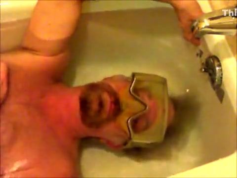 Funny-Games Underwater in tub Lovoo