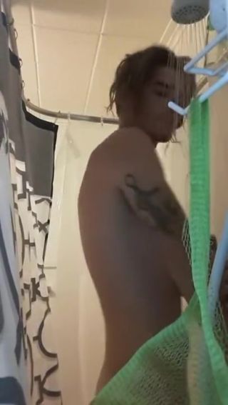 Jayden Jaymes Spying on Teen Boy in The Shower Room