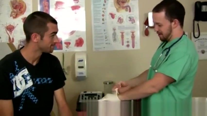 Exhibitionist Chubby doctor gay Damien had the doctor on the exam table while he Flirt4free