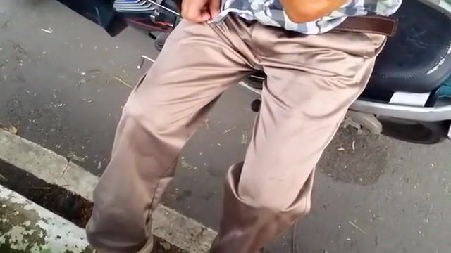 Amateur Porn Shiny satin khaki pants trousers caught in public Whatsapp - 1