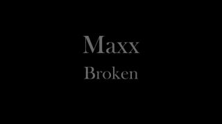 Venezolana Maxx: Broken Nylon