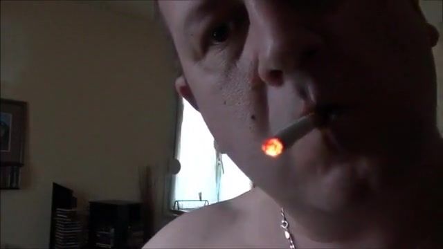 ErosBerry Smoke, wank and cum in music / Clop, branle et jus en zik Pussy Lick