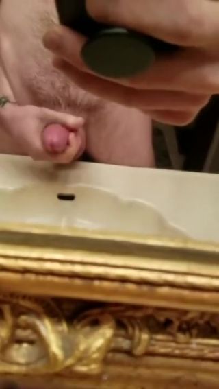 Tranny Sex bathroom time;) Stud
