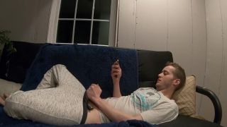 Nifty Watching Pornhub on my iPhone in pyjamas Sexvideo