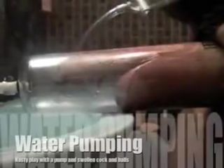 DuckDuckGo Water pumping Hot Girl