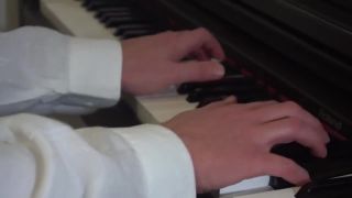 Hairypussy Sega dopo aver suonato il piano Unshaved