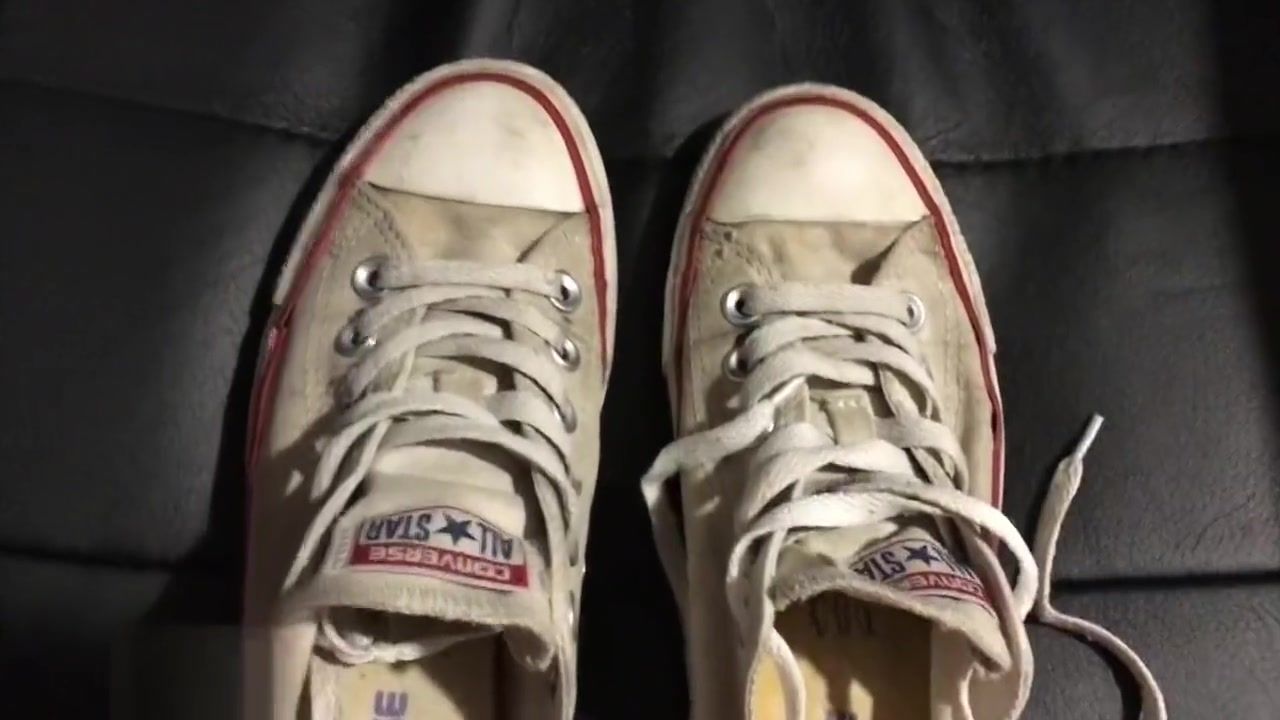 Baile Cumming inside my Sister's dirty old white Converse Sucking Cock
