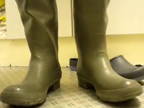 Bondage nlboots - standin' in boots (a) Blow Jobs - 1