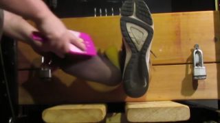 Ejaculation Popper Pup Teaser - foot clip BazooCam