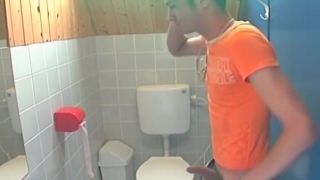 Whooty Fucked On The Toilet playsexygame
