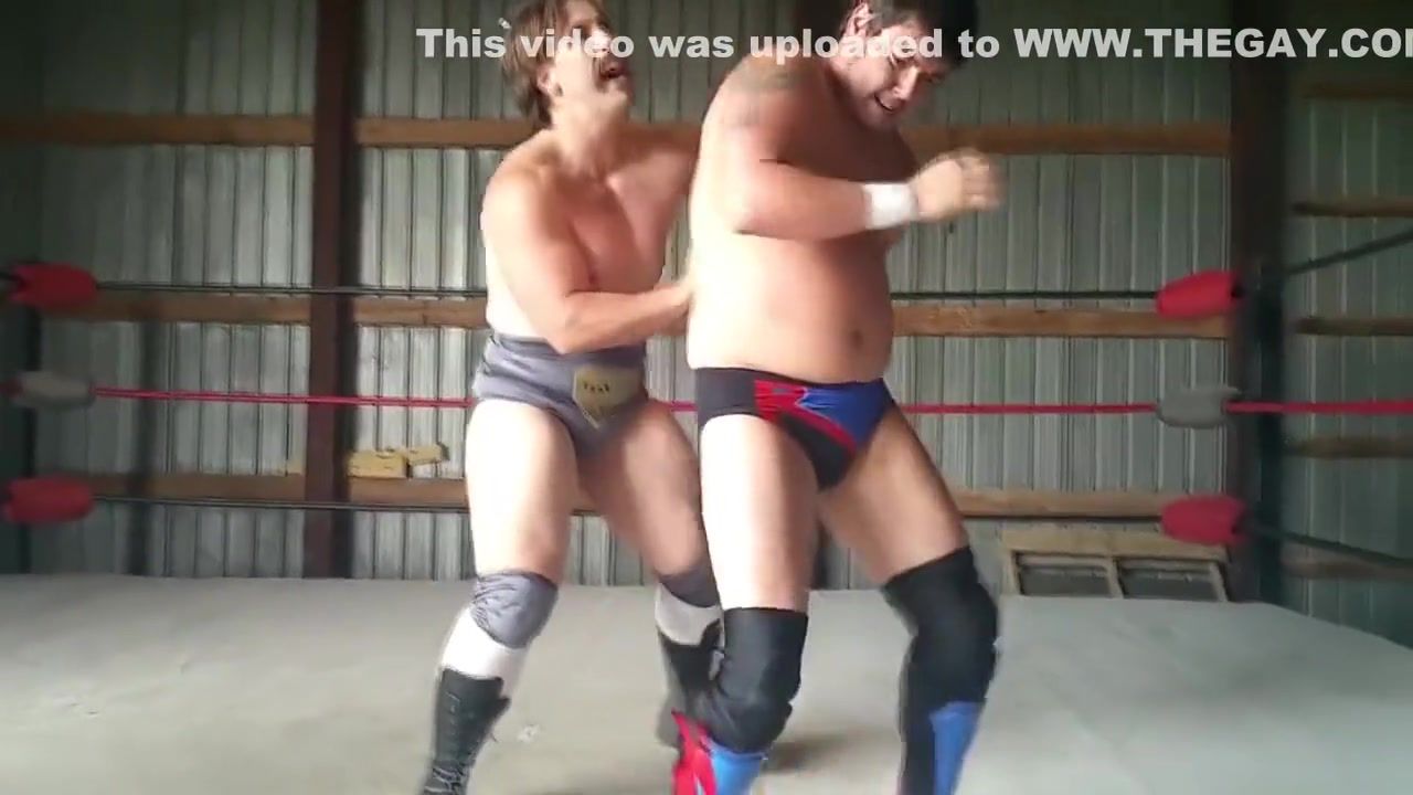 Straight Porn Hot Redneck Rasslin' : Vidal vs Kirk Perfect Butt