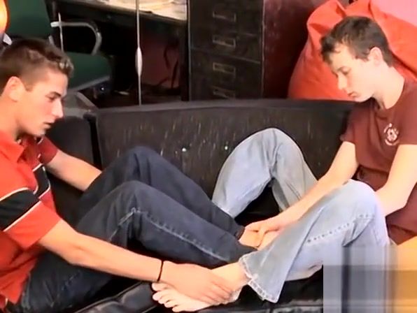 Hard Porn Amateur feet lovers Ryan and Shane Allen sucking big cock Whatsapp - 1