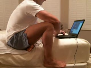 SoloPornoItaliani Straight Muscle Stud Shows Off His Muscle Ass & Fucks It With Dildo Bdsm