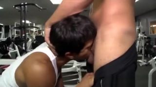 ToonSex Public anal gay sex in the gym Candid