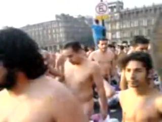 Free Blow Job Mexico City men nude after a Spencer Tunick photoshoot. Caseiro