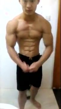Gapes Gaping Asshole bodybuilder wank Chacal