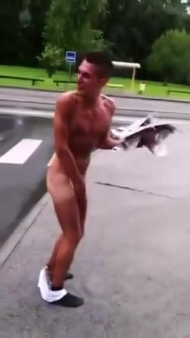 Cougar Bet loser naked in front of teens LiveJasmin