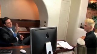 Phat Ass Blond guy sucking his boss for pay raise part1 Dlouha Videa