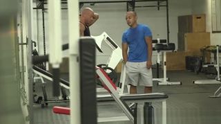 Porn Amateur Ripped jock buttfucked on benchpress Real
