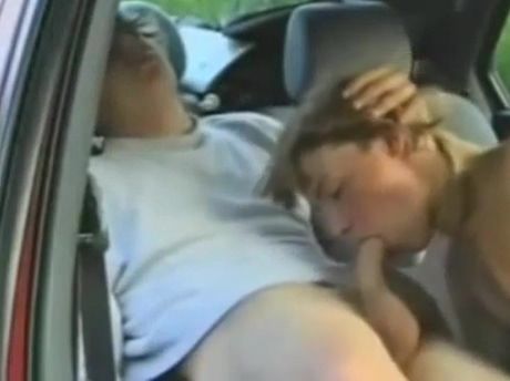 Gostoso Blond Twink Services His Chubby Friend In A Car Tribute - 1