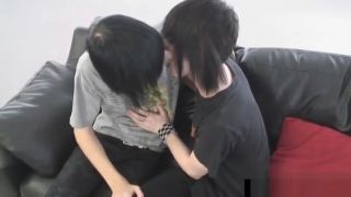 Tributo Gay emo twinks making out on a sofa part5 India