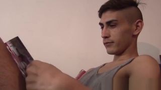 Hot Girl Porn Passionate kissing between daddy and twink leads to raw sex Calcinha