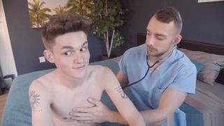 Pjorn Horny twink gets a hardcore anal checkup by hot doctor Putinha
