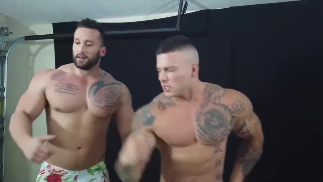 Striptease Inked wrestlers HomeMoviesTube
