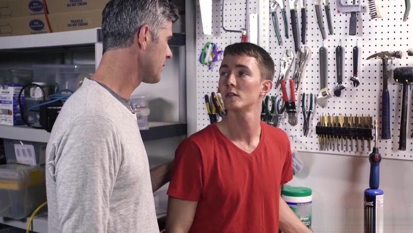 Thylinh Stepdad catches twink playing with tools and fucks him Masturbate